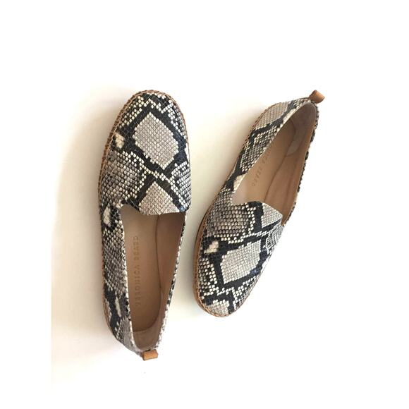 Veronica Beard Size 6 Grey White Jaide Snake-Print Moccasin Shoe